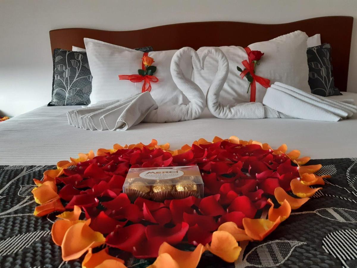 Aw Hotel Salitre Real Bogota Bagian luar foto